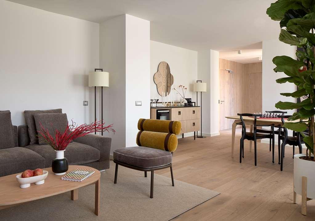 Me Barcelona Hotel Room photo